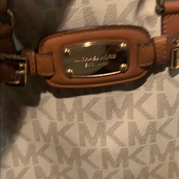 Michael Kors Bag - Picture 6 of 6